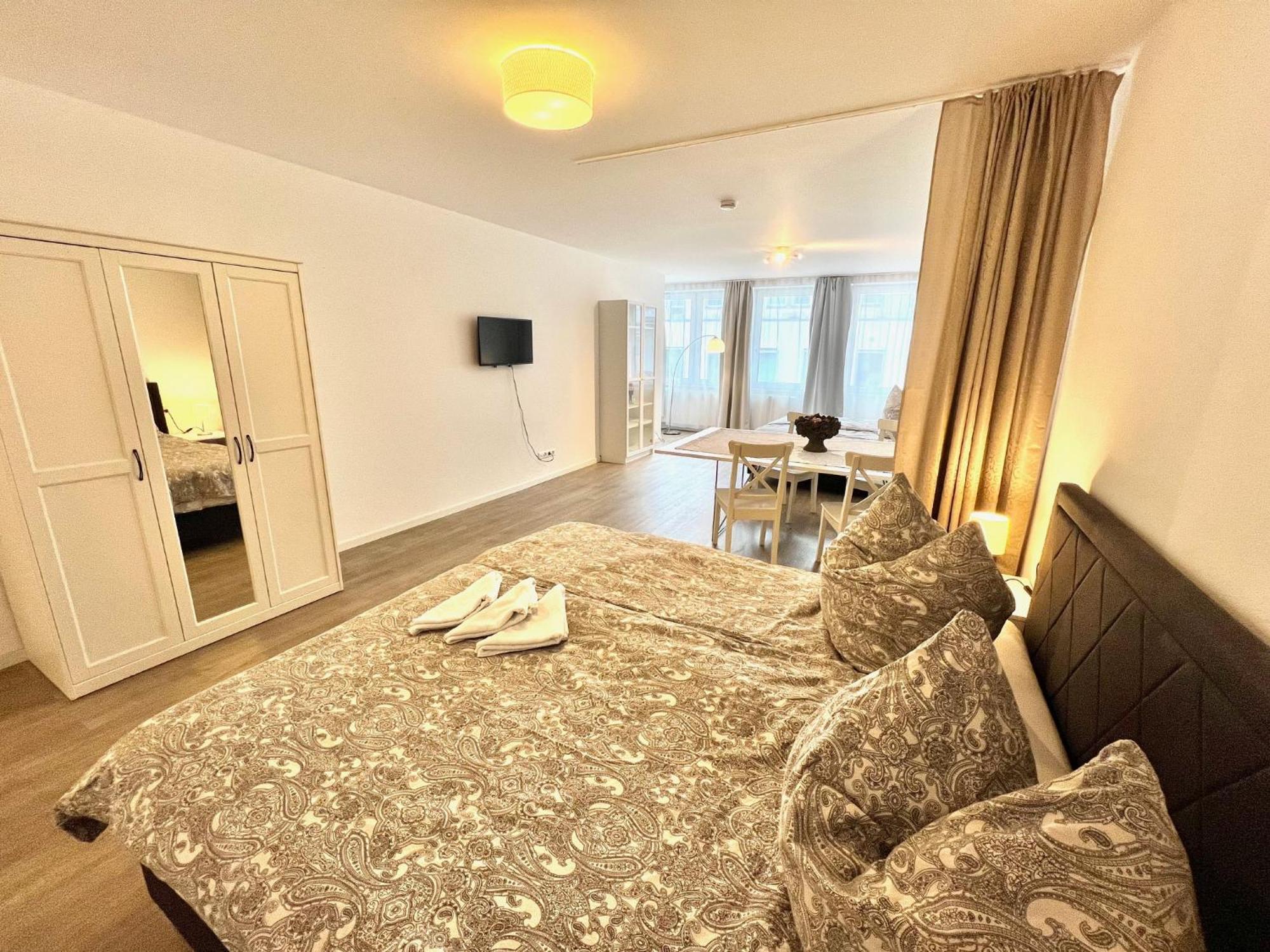 City Appartement Kueche,Bad, Parken Im Zentrum Von ราเวนส์บวร์ก ภายนอก รูปภาพ